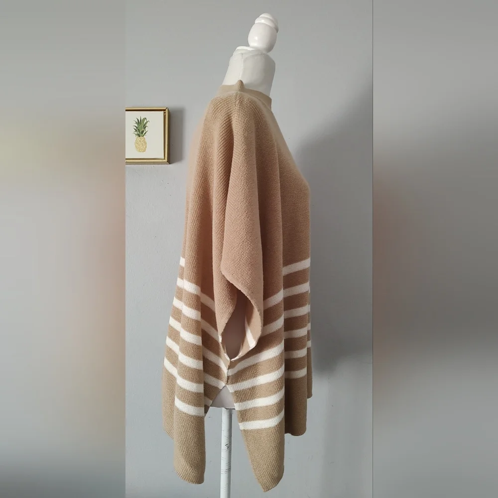Sweater Women J Crew  Poncho  One Size Color Beige And White High Neck Relaxed